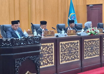 DPRD usulkan pemberhentian wali kota dan wakil wali kota Surabaya periode 2021-2024