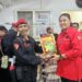 Iringi HUT PDIP ke-52, PDIP Jatim bagikan 150 sembako untuk warga