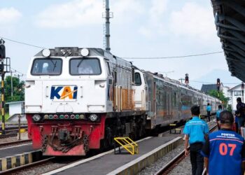 Perubahan Pola Operasi KA dari Surabaya Pasarturi Akibat Banjir di Jalur Daop 4 Semarang