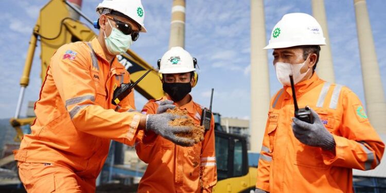PLN Dorong Energi Bersih: Co-Firing Biomassa di PLTU Hasilkan 1,67 Juta MWh Listrik Hijau Sepanjang 2024