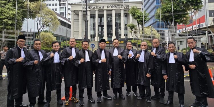 MK Tolak Gugatan Risma-Gus Hans, Tim Hukum Khofifah-Emil: Ini kemenangan rakyat Jawa Timur