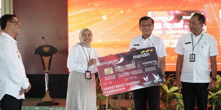 Dukung Cashless, Bank Jatim bersama Pemkab Pamekasan launching KKI