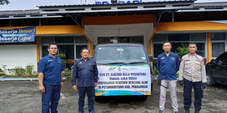 SGN PG Sragi Kembali Salurkan Bantuan Sembako untuk Korban Longsor di Petungkriyono Pekalongan