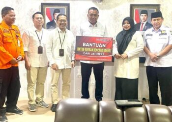 Peduli korban bajir Bank Jatim salurkan donasi untuk korban banjir Bandang Situbondo