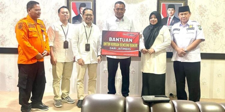 Peduli korban bajir Bank Jatim salurkan donasi untuk korban banjir Bandang Situbondo