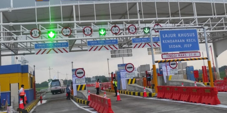 Tol Probolinggo-Banyuwangi segmen Gending-Paiton dibuka