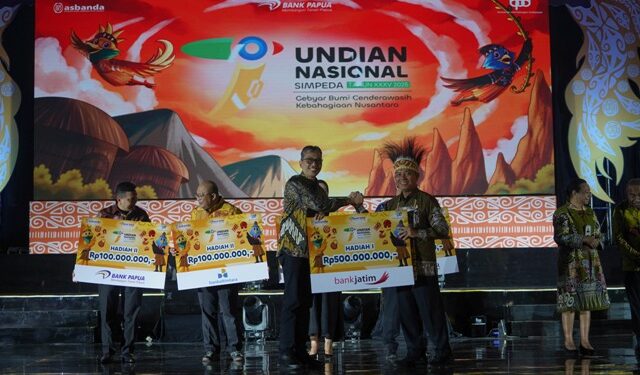 Undian Tabungan Simpeda Nasional kembali digelar, nasabah Bank Jatim dapat Hadiah Utama Rp 500 Juta
