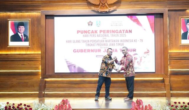Puncak HPN 2025, Bank Jatim Raih penghargaan dari PWI Jatim