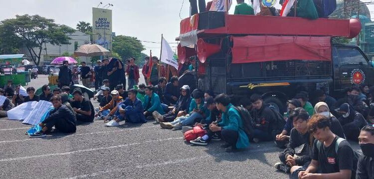 Tuding anggota dewan tidak update, Mahasiswa tegaskan pungli di sekolah negeri masih ada
