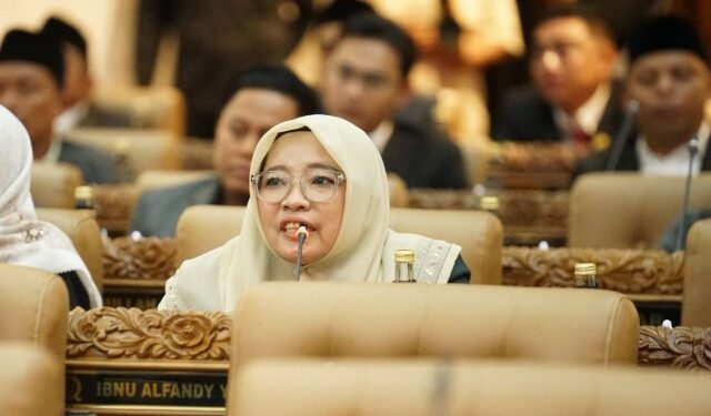 Di depan Khofifah, muncul intrupsi desak Pansus Bank Jatim