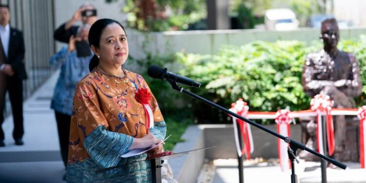 Resmikan patung Sukarno di KBRI Tokyo, Puan Maharani: Ini bisa jadi semangat persahabatan generasi muda RI-Jepang