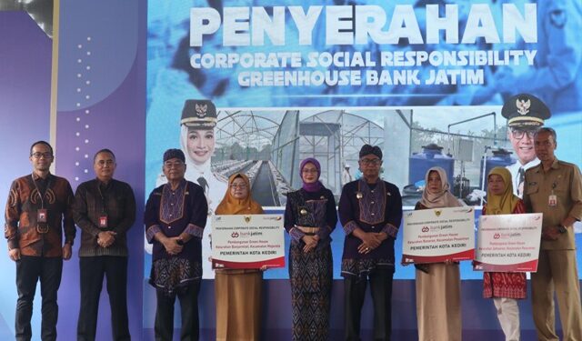 Dukung pertanian modern, Bank Jatim serahkan CSR pembangunan Greenhouse ke Pemkot Kediri