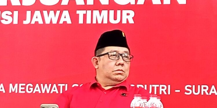 Plt Ketua DPC PDIP Surabaya Jordan M Bataragoa solidkan barisan perbaiki kepercayaan masyarakat