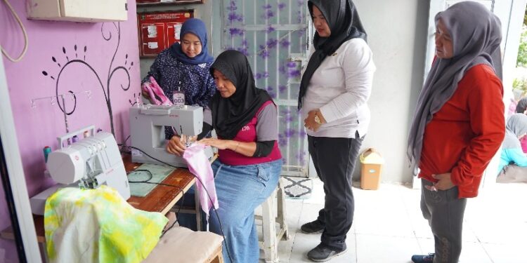 Menenun masa depan lewat CSR SIER di Rutan Perempuan Surabaya