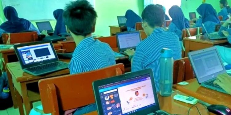 Sekolah swasta gratis akan dibahas DPRD Surabaya