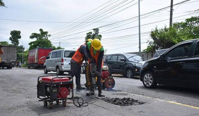 Sejumlah pelebaran jalan akan dilakukan oleh Pemprov dibeberapa wilayah di Jatim