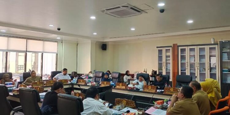 DPRD soroti ruang tunggu pasien RSUD Dr. Mohammad Soewandhi yang tak layak