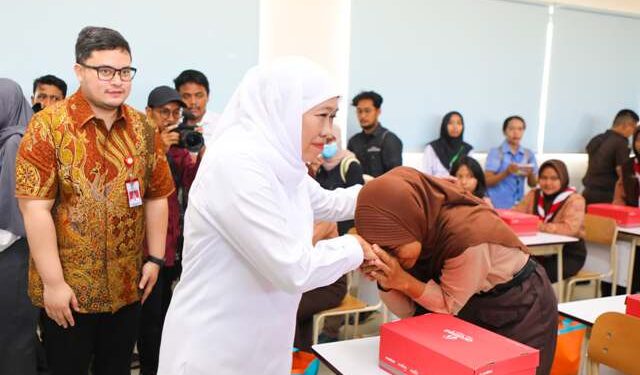 Tegaskan dukung penuh Sekolah Rakyat, Gubernur Khofifah: Dari Sekolah Rakyat akan lahir generasi cerdas, tangguh dan memiliki karakter yang kuat