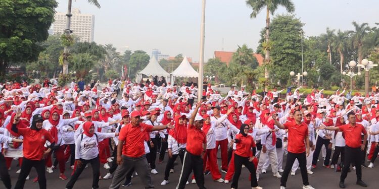 Kolaborasi dengan Pemkot Surabaya, Bank Jatim sukses selenggarakan senam lansia