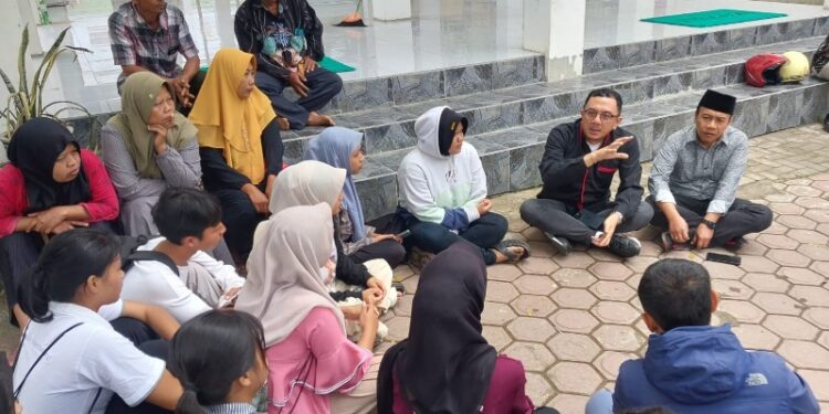 Ribut aksi siswa protes Pungli, Wakil Ketua DPRD Jatim, Deni Wicaksono Sidak ke SMA Negeri 1 Kampak Trenggalek