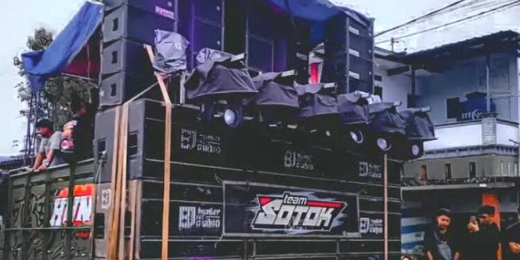 SE bersama terkait Sound Horeg resmi berlaku di Jawa Timur, Gubernur Khofifah: Patuhi aturan, jaga ketertiban dan ketentraman di masyarakat