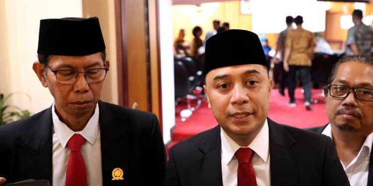 Ajukan P-APBD 2025, Walikota Surabaya: Hutang Rp 425 M untuk bangun infrastruktur