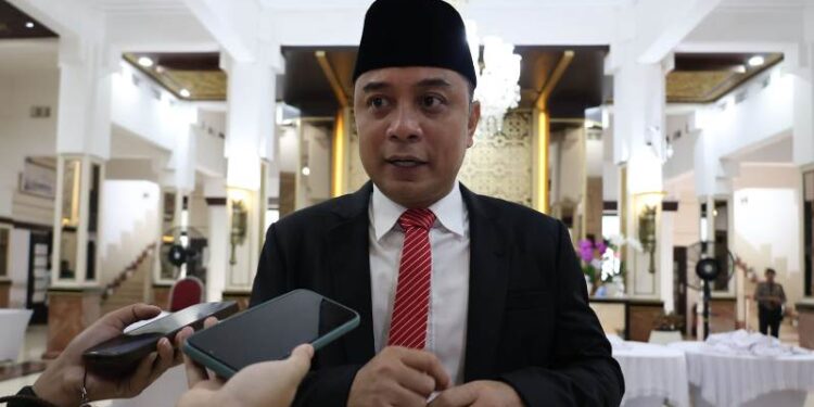 Jelang Konfercab PDIP Surabaya, Eri Cahyadi tegaskan tak dukung calon tertentu