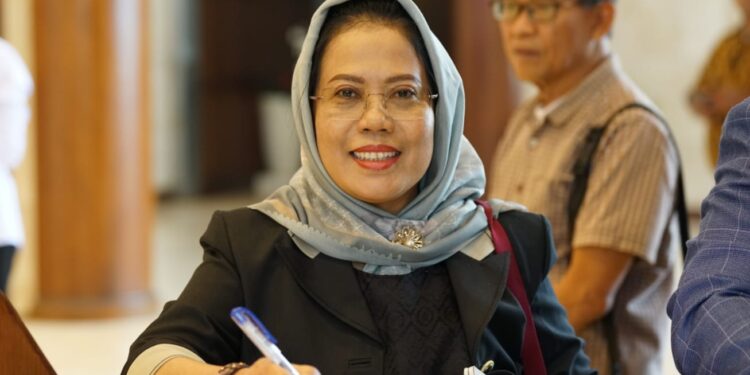 Perjuangkan kesetaraan BPOPP negeri dan swasta Fraksi PDIP DPRD Jatim: Anak Kita Semua Berhak Atas Pendidikan yang Sama