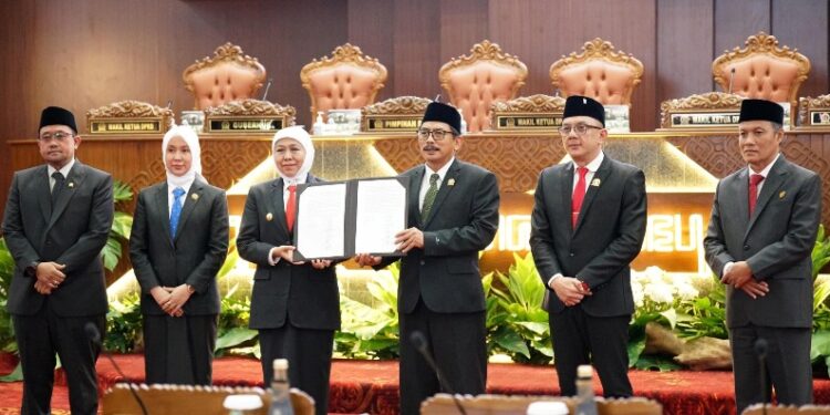 Perubahan APBD Jatim 2025 di sahkan, difisit 4,397 Triliun