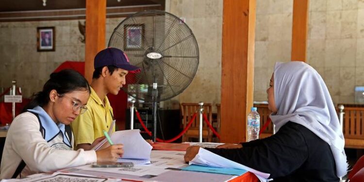Antusiasme tinggi, Pemkot Surabaya perpanjang pendaftaran Beasiswa Pemuda Tangguh mahasiswa