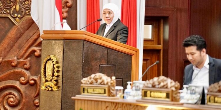 Sampaikan nota keuangan RAPBD Jatim 2026, Gubernur Khofifah: Kita usung Kedaulatan Pangan, Energi, serta Ekonomi yang Produktif dan Inklusi