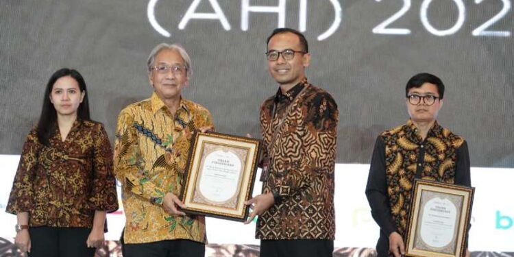 Konsisten tingkatkan reputasi, Bank Jatim raih Anugerah Humas Indonesia 2025