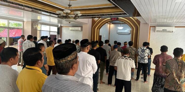 Wujud empati terhadap korban Ponpes Al-Khoziny, Golkar Jatim gelar Sholat Ghaib