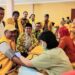 Ratusan masyarakat dan driver ojol ramaikan gelaran donor darah dan cek kesehatan Gratis Golkar Jatim