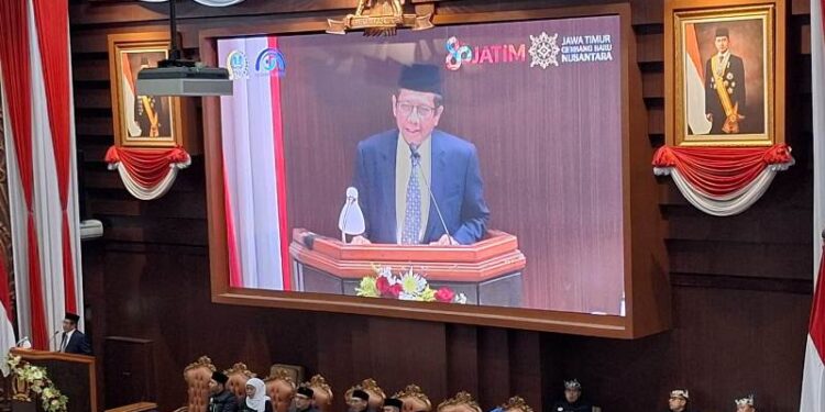 Orasi di HUT Ke- 80 Provinsi Jatim, Mahfud MD ajak mempertahankan Indonesia dengan tangguh dari sisi Jawa Timur