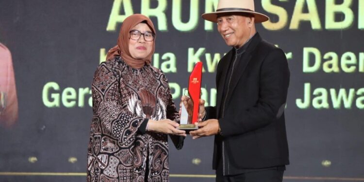 Ketua Kwarda Pramuka Jatim HM Arum Sabil raih CNN Indonesia Awards 2025
