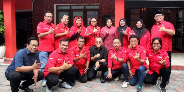 Dedi Sitorus dan Tri Rismaharini kunjungi DPC PDIP Surabaya, bahas konsolidasi dan tantangan partai