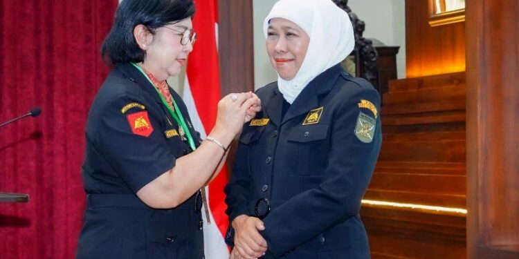 Dikukuhkan sebagai Dewan Pembina Kehormatan Paguyuban Mas TRIP Jatim, Gubernur Khofifah ajak penguatan dan bangun semangat perjuangan bagi pemuda-pelajar di Jatim