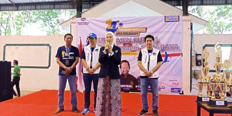 DPC Rungkut juara turnamen futsal HUT NasDem ke -14, Lita Machfud: Olahraga jadi gerakan pembinaan anak muda