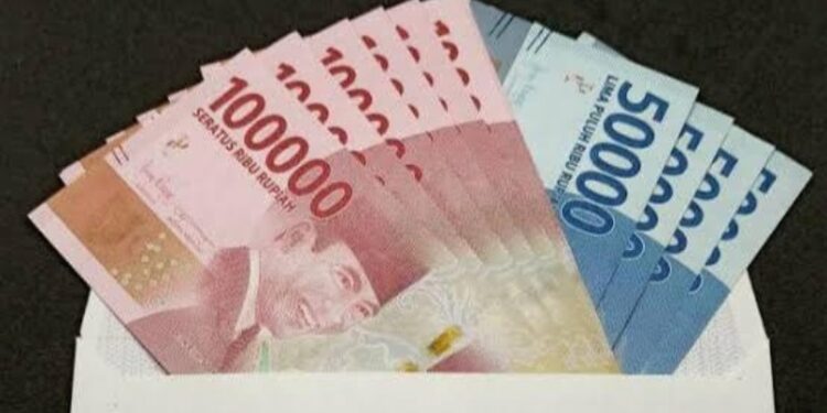 UMK Jatim 2026 ditetapkan. Surabaya tertinggi Rp. Rp 5.288.796. Situbondo terendah Rp Rp 2.483.962
