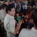 Di tenda pengungsian Batu Hula, Prabowo rayakan Tahun Baru bersama anak-anak korban bencana