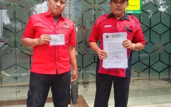 Diduga lakukan penyalahgunaan dana Banpol,  mantan Ketua DPC PDIP Kab Pasuruan dilaporkan ke Kejati Jatim