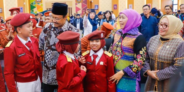 Buka Bimtek Kepala Sekolah dan tenaga kependidikan SR Se-Jatim, Gubernur: SR cara efektif memutus mata rantai kemiskinan