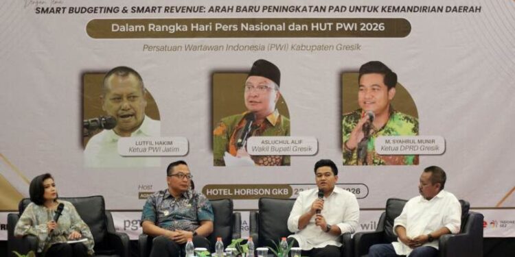 Gelar dialog publik smart budgeting dan smart revenue, PWI dan DPRD Gresik dorong kemandirian daerah