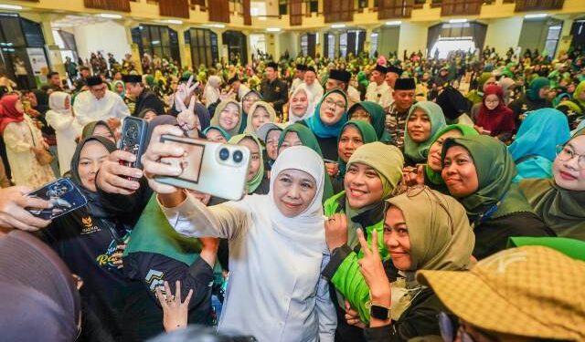 Sambut Ramadan 1447 H, Khofifah berbagi kebahagiaan bersama 850 bunda Ojol