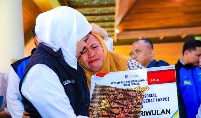 Awal Ramadan, Khofifah perkuat bantalan sosial warga Sidoarjo lewat sapa Bansos dan Pemberdayaan Ekonomi