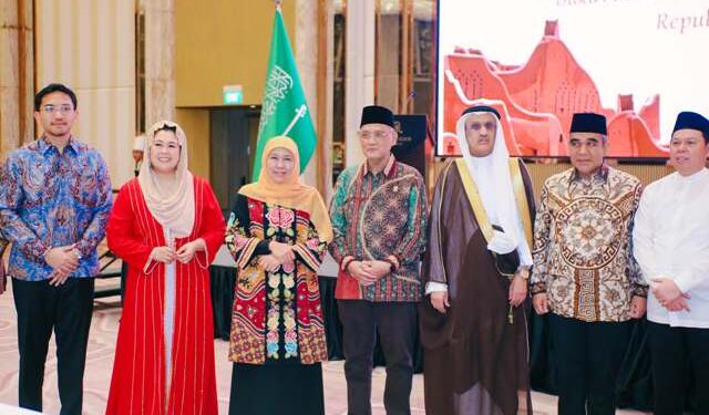 Hadiri undangan buka puasa Kedubes Saudi Arabia, Khofifah sebut perkuat silaturahim dan tingkatkan hubungan bilateral Indonesia–Saudi Arabia
