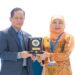 Gubernur Khofifah raih penghargaan Pembina Terbaik Pengelolaan Sampah Tahun 2026 dari Menteri Lingkungan Hidup RI