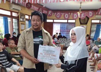 Ramadan, Forwan Surabaya Berbagi untuk 30 Lansia Panti Hargodadali