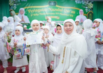 Di peringatan Nuzulul Qur’an dan Penutupan Pesantren Anak PP Muslimat NU, Khofifah ajak terus sebarkan Rahmatan Lil Alamin